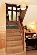 Newburgh House Bed & Breakfast