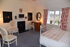 Newburgh House Bed & Breakfast