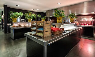 Van der Valk Hotel Duiven near Arnhem A12