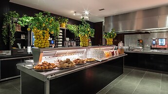 Van der Valk Hotel Duiven near Arnhem A12