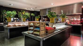 Van der Valk Hotel Duiven near Arnhem A12