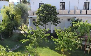 Malemi Organic Hotel