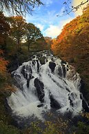 Craig-y-Dderwen Riverside Hotel