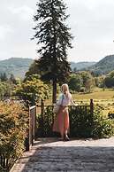 Craig-y-Dderwen Riverside Hotel