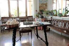 Hostal Residència Catalina Vera