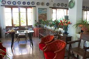 Hostal Residència Catalina Vera