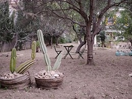 Hostal Residència Catalina Vera