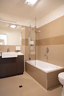 Bairnsdale International