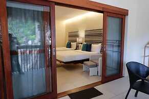 Bluewater Maribago Beach Resort