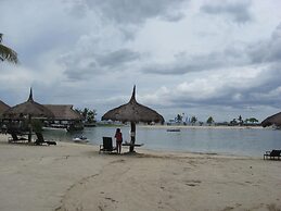 Bluewater Maribago Beach Resort