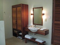 Bluewater Maribago Beach Resort