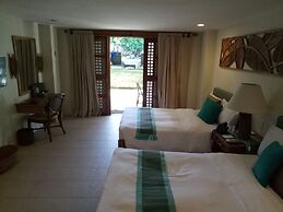 Bluewater Maribago Beach Resort
