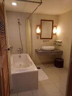 Bluewater Maribago Beach Resort