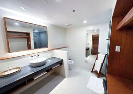 Bluewater Maribago Beach Resort