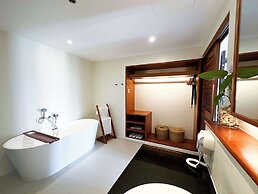 Bluewater Maribago Beach Resort