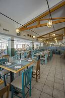 Golden Coast Hotel & Bungalows - All Inclusive