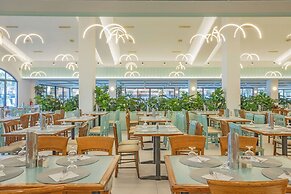 Golden Coast Hotel & Bungalows - All Inclusive