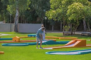 Golden Coast Hotel & Bungalows - All Inclusive