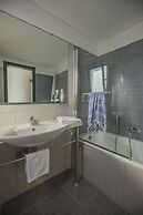 Golden Coast Hotel & Bungalows - All Inclusive