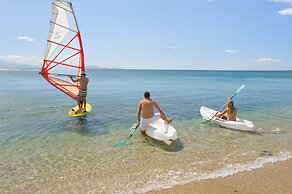 Golden Coast Hotel & Bungalows - All Inclusive