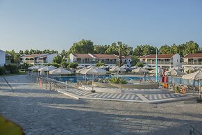 Golden Coast Hotel & Bungalows - All Inclusive