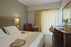 Golden Coast Hotel & Bungalows - All Inclusive