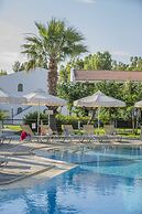 Golden Coast Hotel & Bungalows - All Inclusive