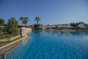 Golden Coast Hotel & Bungalows - All Inclusive