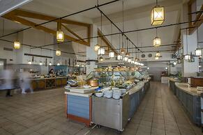 Golden Coast Hotel & Bungalows - All Inclusive
