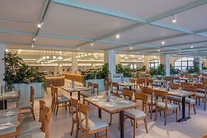 Golden Coast Hotel & Bungalows - All Inclusive