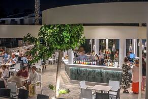 Golden Coast Hotel & Bungalows - All Inclusive