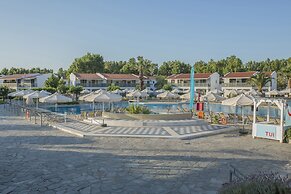 Golden Coast Hotel & Bungalows - All Inclusive