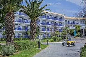 Golden Coast Hotel & Bungalows - All Inclusive