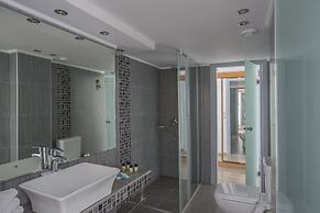 Golden Coast Hotel & Bungalows - All Inclusive