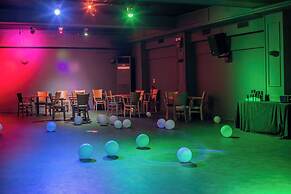 Golden Coast Hotel & Bungalows - All Inclusive