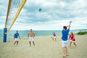 Golden Coast Hotel & Bungalows - All Inclusive
