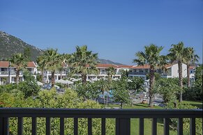 Golden Coast Hotel & Bungalows - All Inclusive