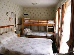 Llanryan Guest House