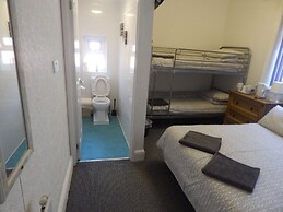 Llanryan Guest House