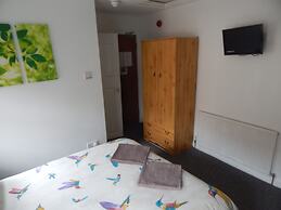 Llanryan Guest House