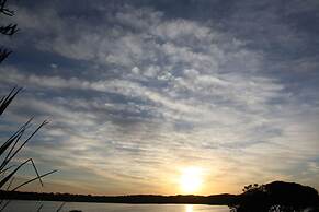 Lakeview Motel & Apartments