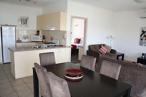 Lakeview Motel & Apartments