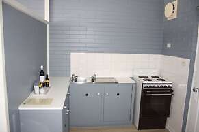 Lakeview Motel & Apartments