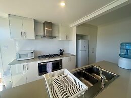 Lakeview Motel & Apartments