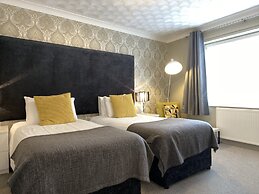 Virginia Court Hotel