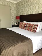 Virginia Court Hotel