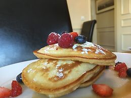 Virginia Court Hotel