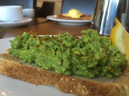 Virginia Court Hotel