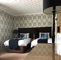 Virginia Court Hotel