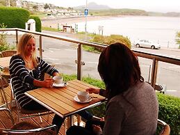 The Moelwyn Hotel & Restaurant